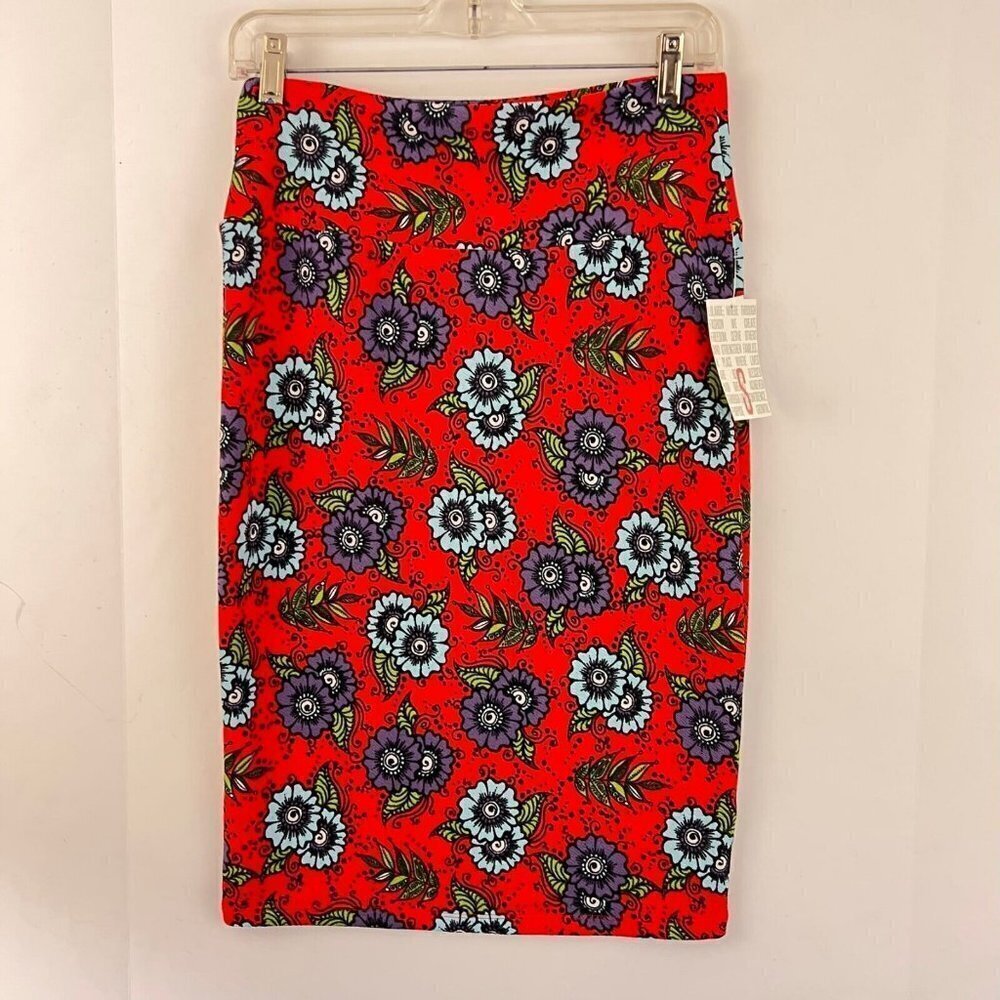 LuLaRoe Cassie Straight Stretchy Knit  Pencil Skirt S‎ NWT Red Floral Print